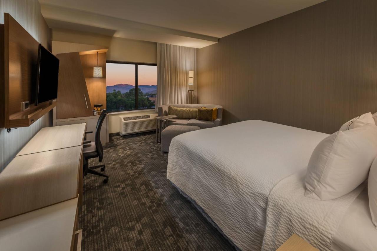 Courtyard By Marriott Reno Downtown/Riverfront Экстерьер фото