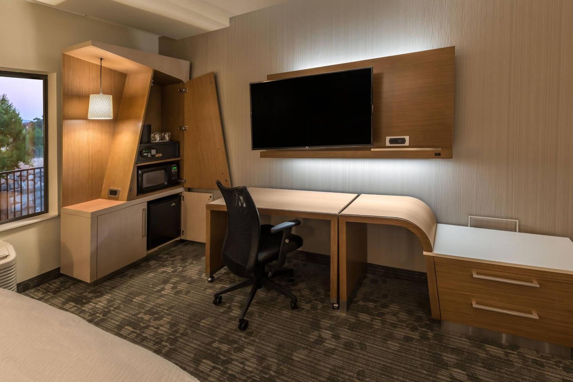 Courtyard By Marriott Reno Downtown/Riverfront Экстерьер фото