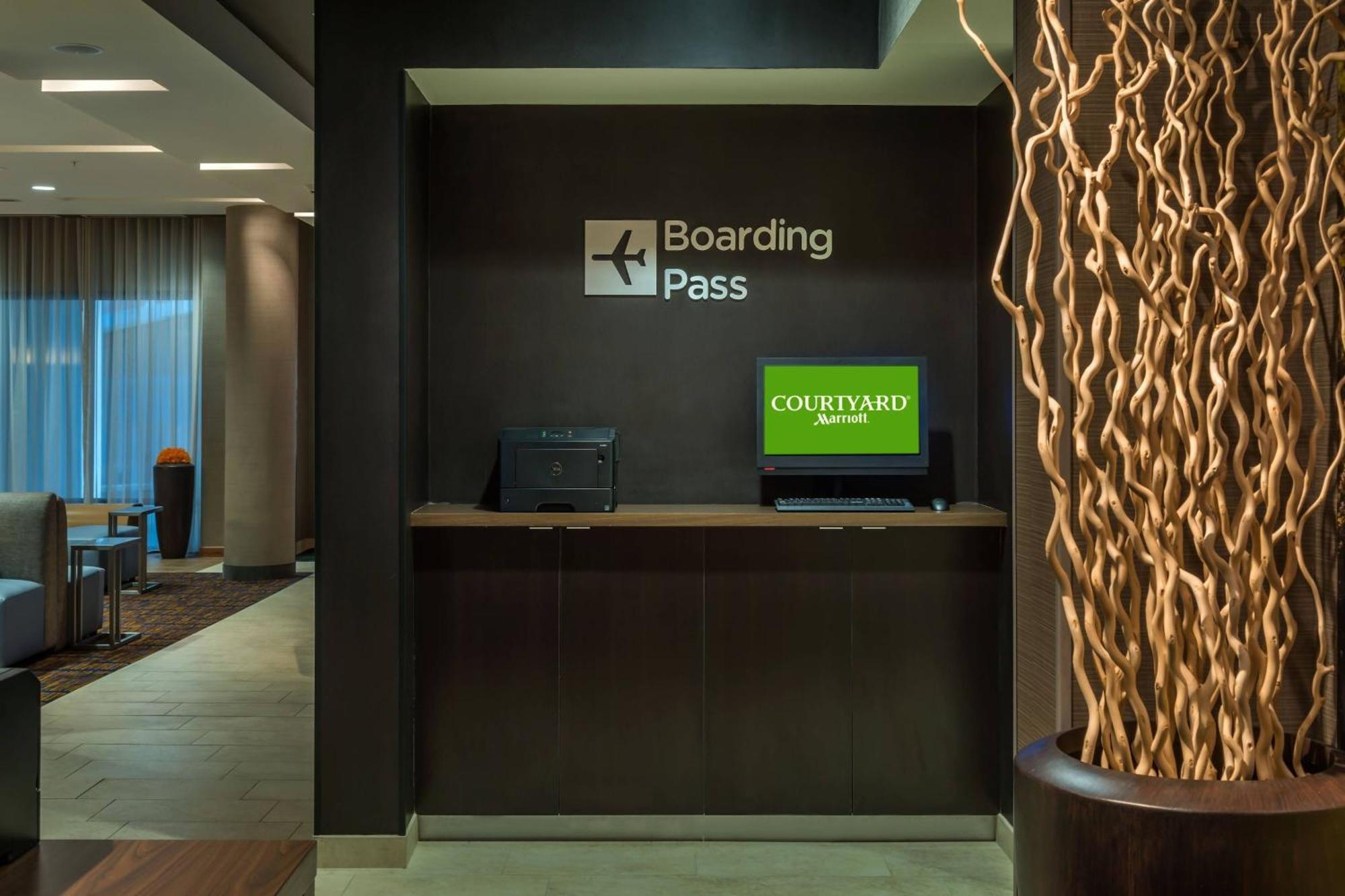 Courtyard By Marriott Reno Downtown/Riverfront Экстерьер фото