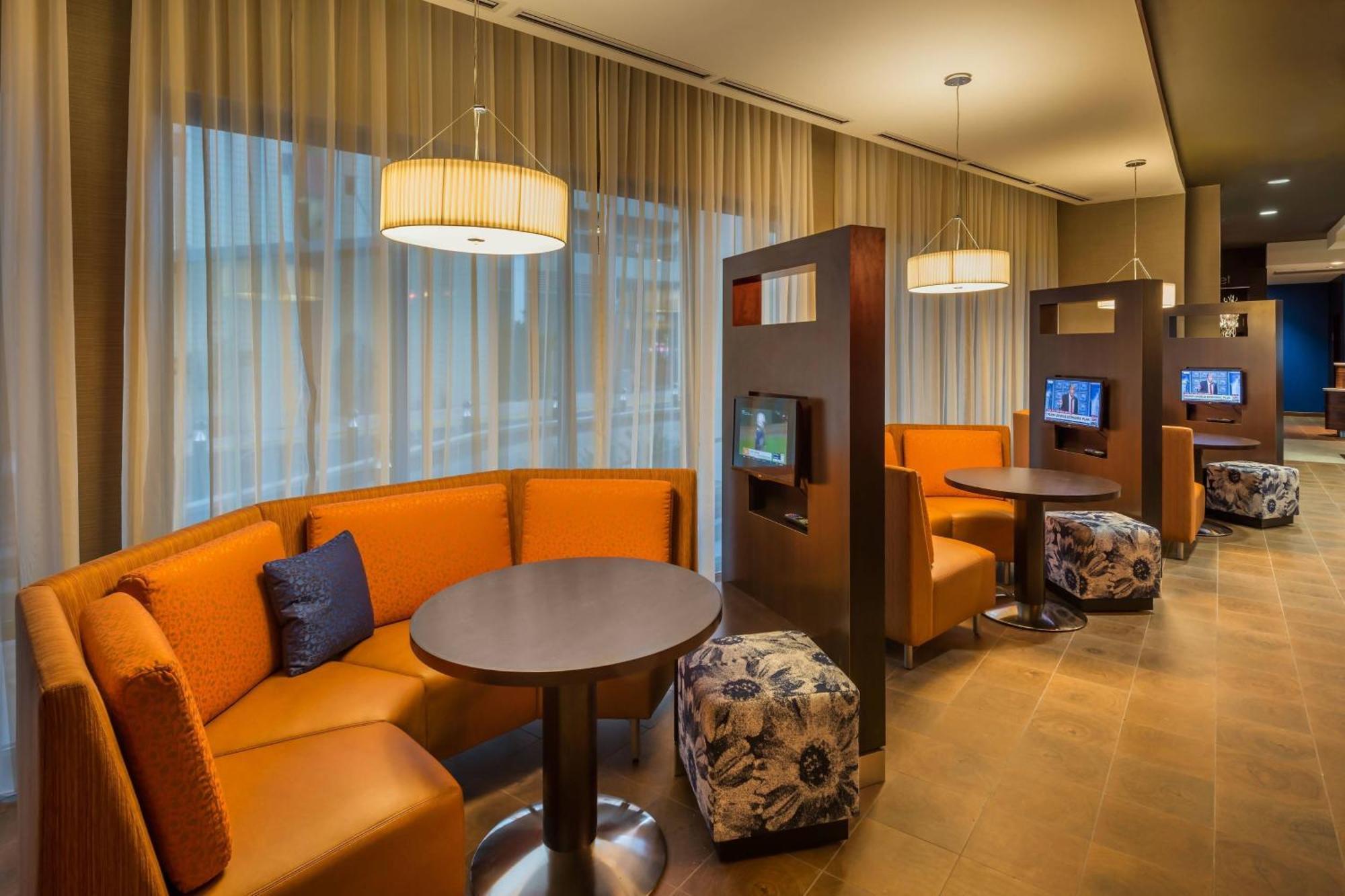 Courtyard By Marriott Reno Downtown/Riverfront Экстерьер фото